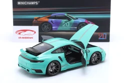 Porsche 911 (992) Turbo S Coupe Sport Design 2021 mintgrün 1:18 Minichamps