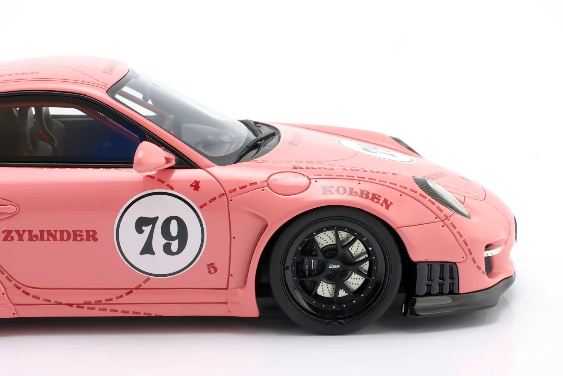 Porsche 911 (997) Turbo S LBWK Sidney Hoffmann "Die Sau" #79 pink 1:18 WERK83