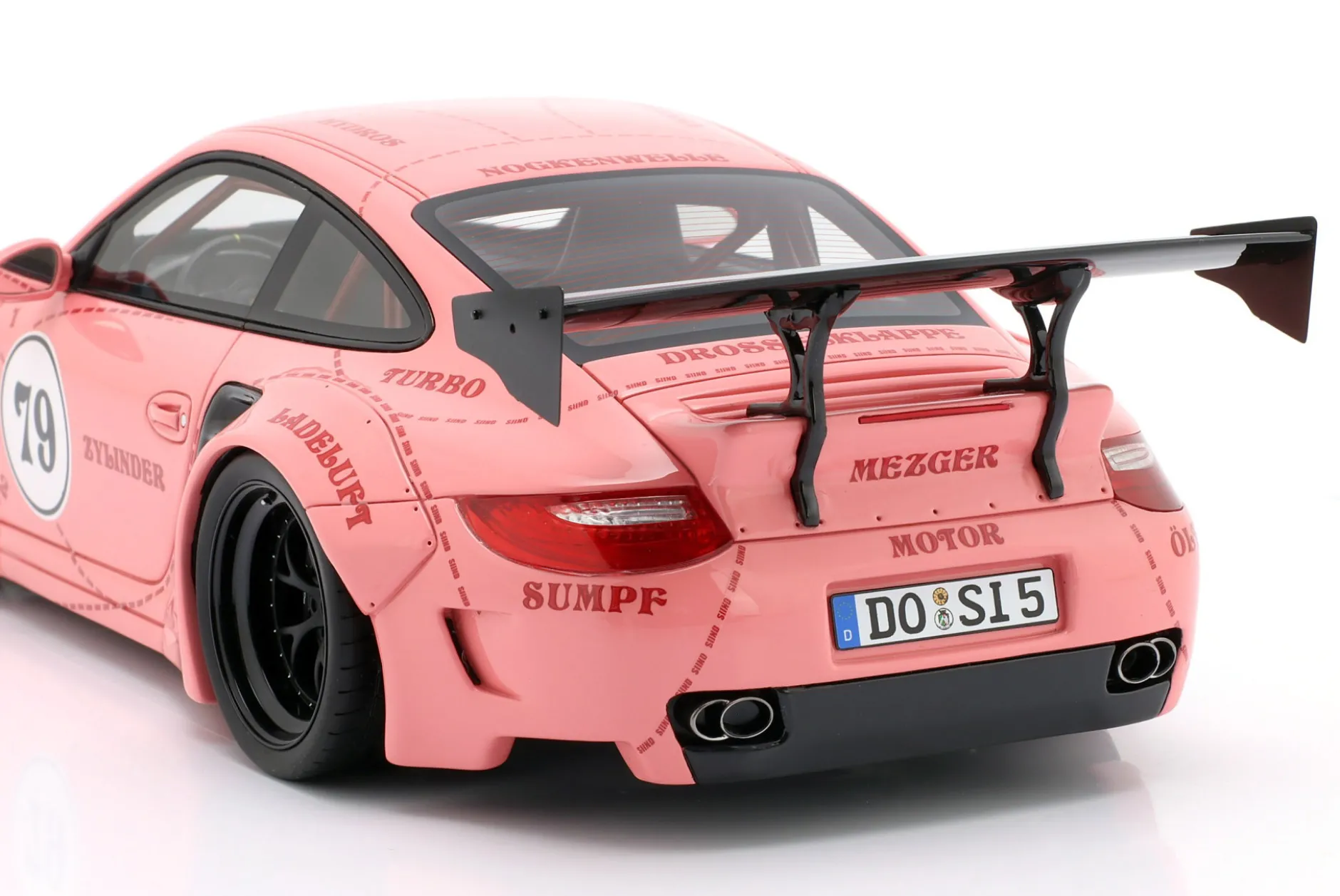 Porsche 911 (997) Turbo S LBWK Sidney Hoffmann "Die Sau" #79 pink 1:18 WERK83