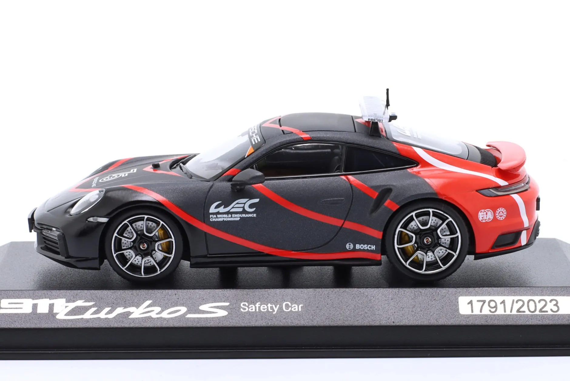 Porsche 911 (992) Turbo S Safety Car WEC 2023 1:43 Minichamps