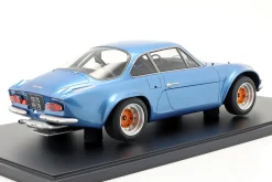 Renault Alpine A110 1800 Coupe Gr.4 1973 blau metallic mit Vitrine 1:8 GT-Spirit
