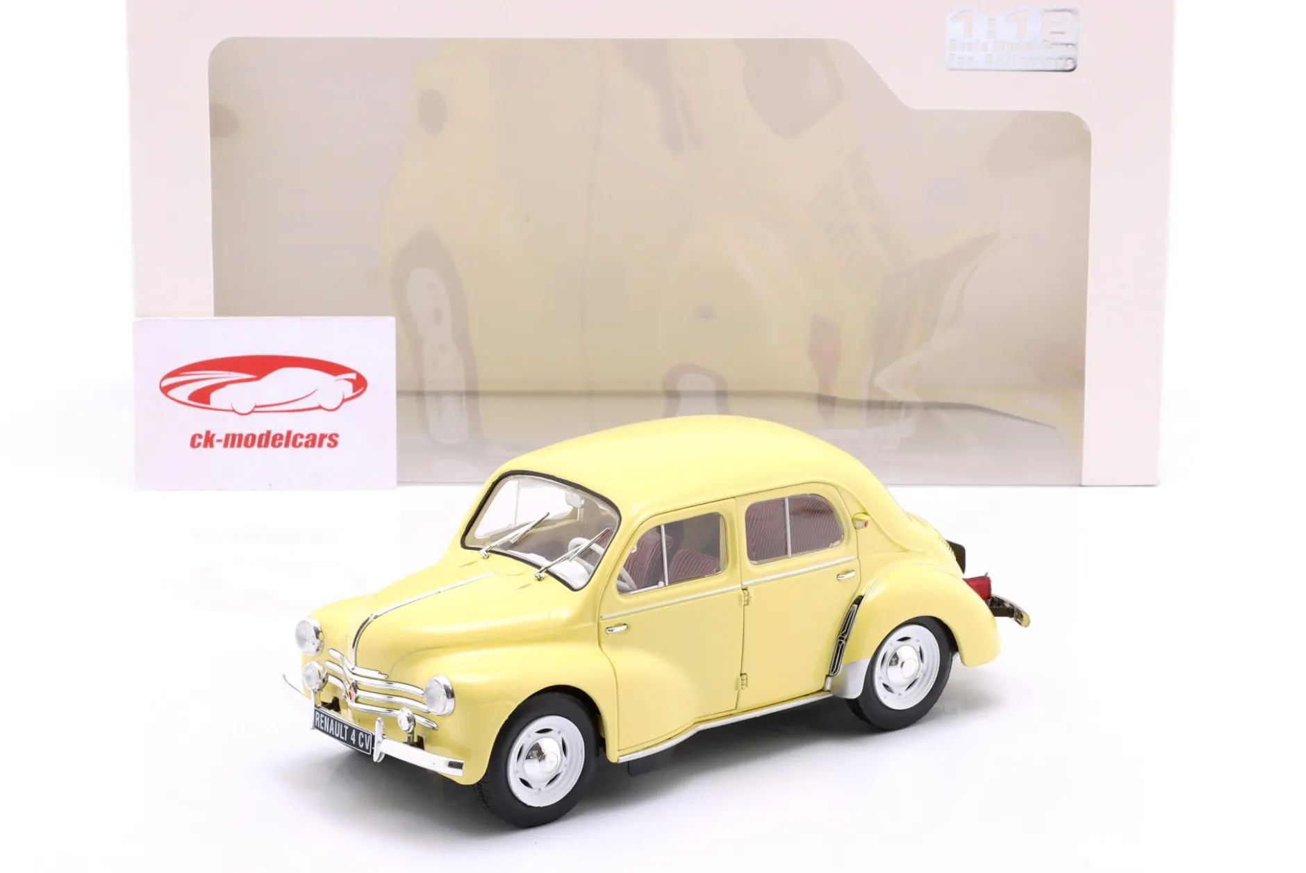 Renault 4CV Baujahr 1961 gelb / beige 1:18 Solido
