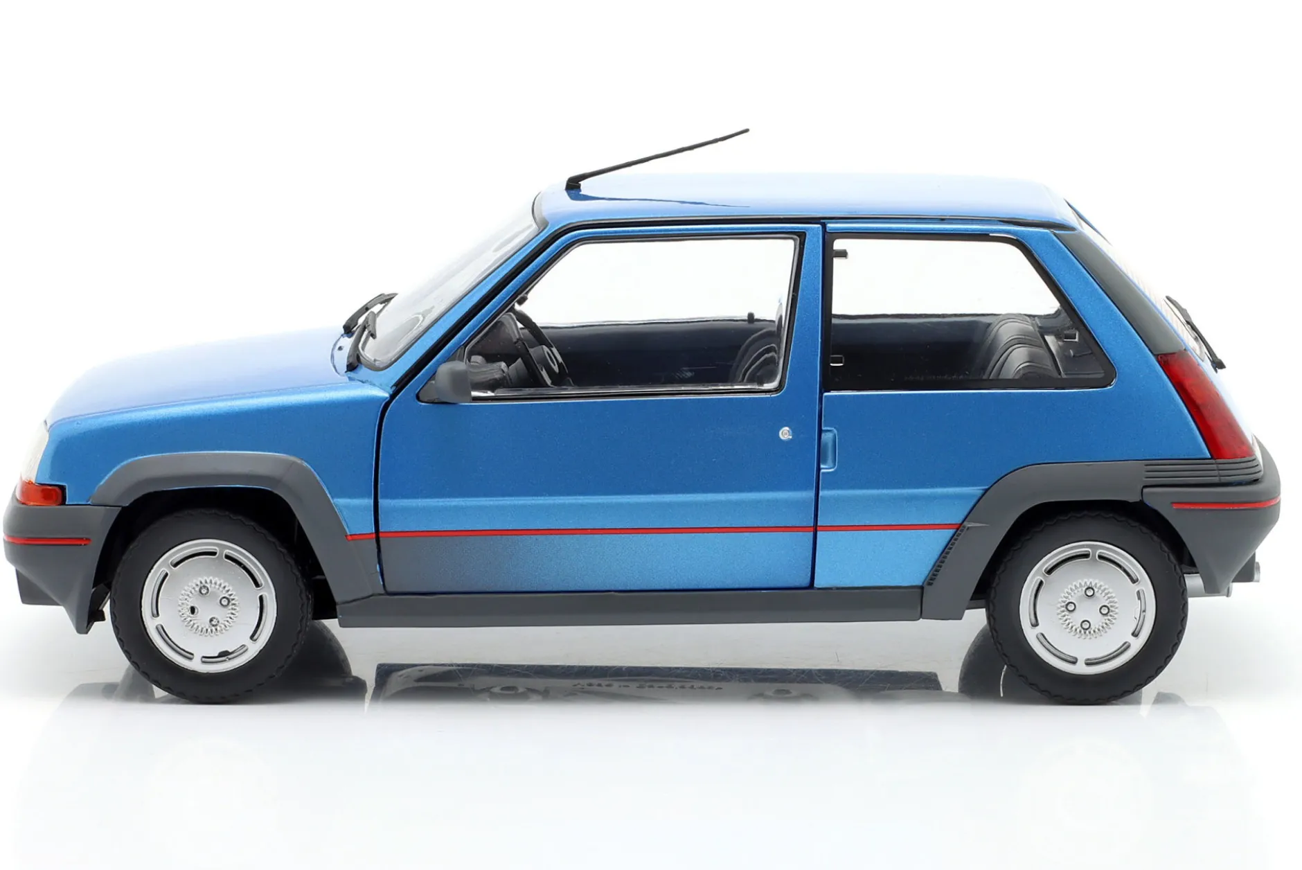 Renault 5 GT Turbo MK1 Baujahr 1985 Alpine blau 1:18 Solido
