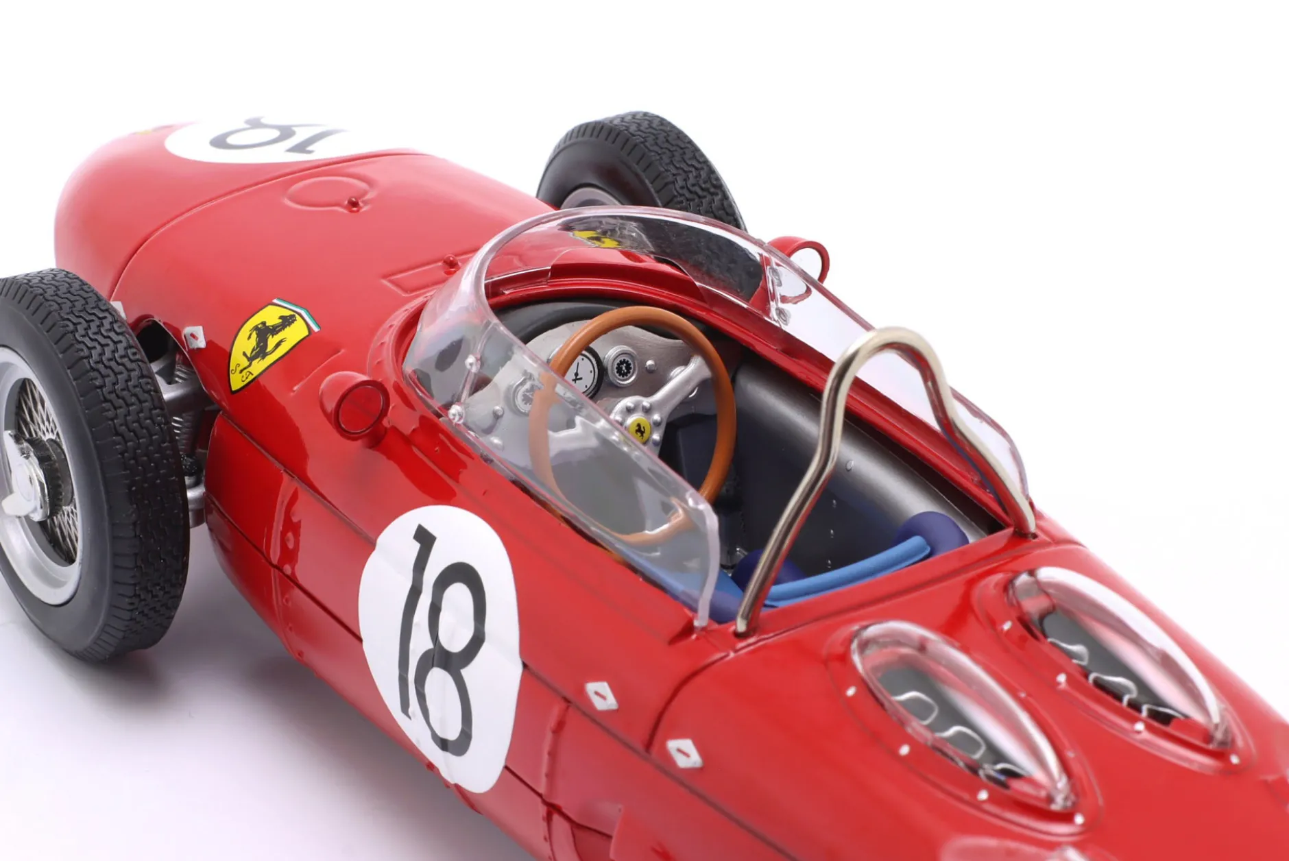Richie Ginther Ferrari 156 Sharknose #18 Frankreich GP Formel 1 1961 1:18 WERK83