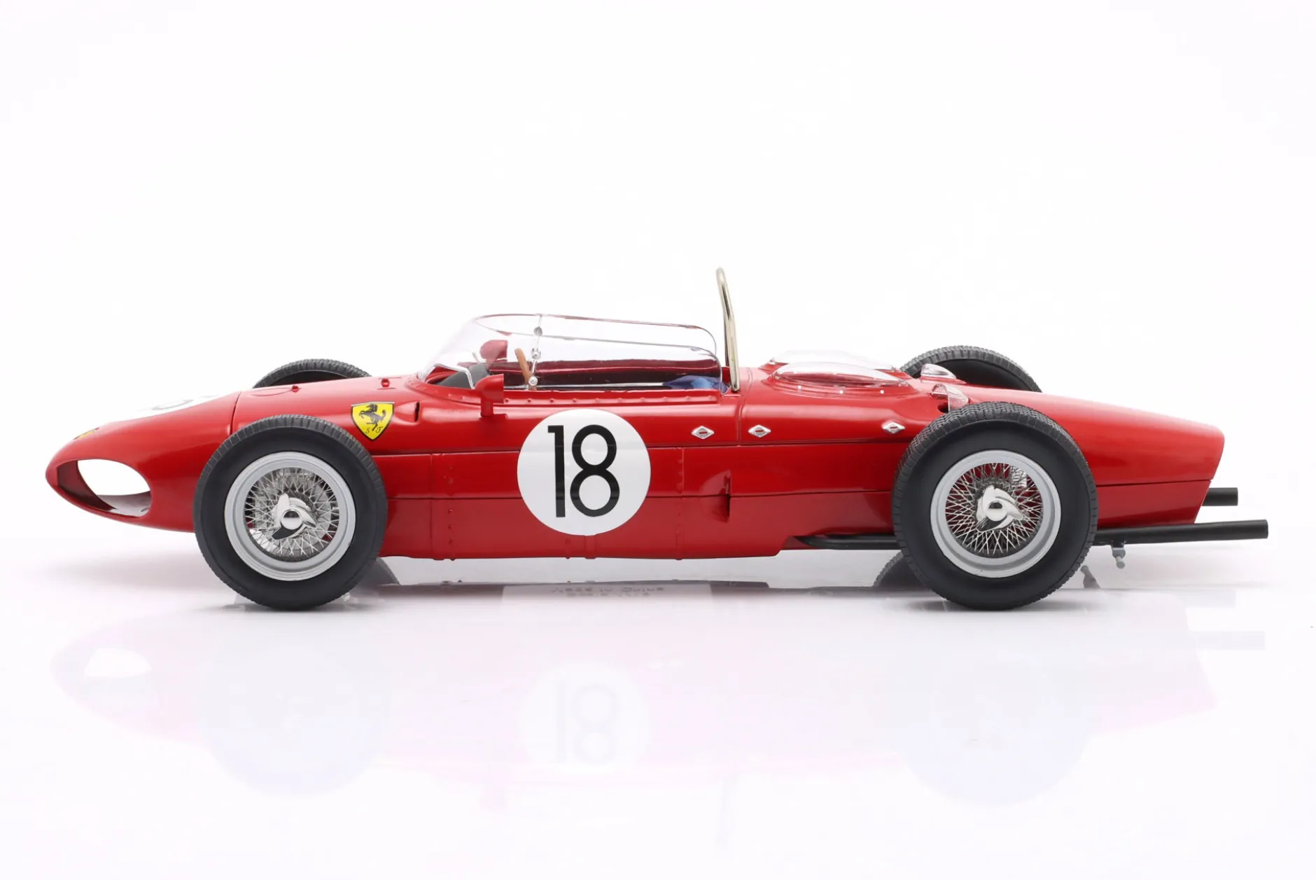Richie Ginther Ferrari 156 Sharknose #18 Frankreich GP Formel 1 1961 1:18 WERK83