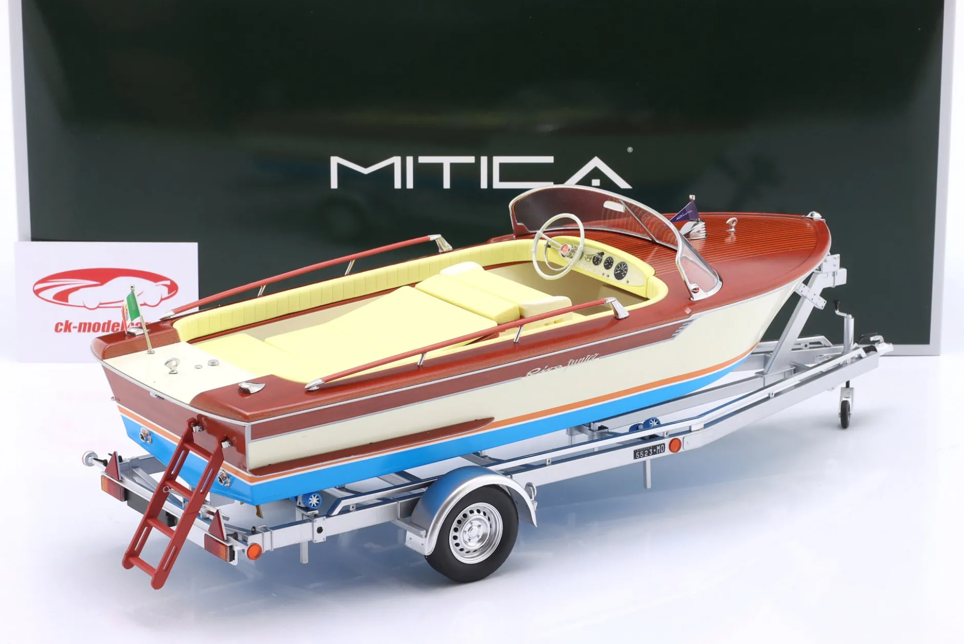 Riva Junior Motorboot auf Anhänger 1966 elfenbein / gelb / braun / blau 1:18 MITICA