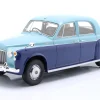 Rover 110 P4 Baujahr 1962 hellblau / dunkelblau 1:18 Cult Scale