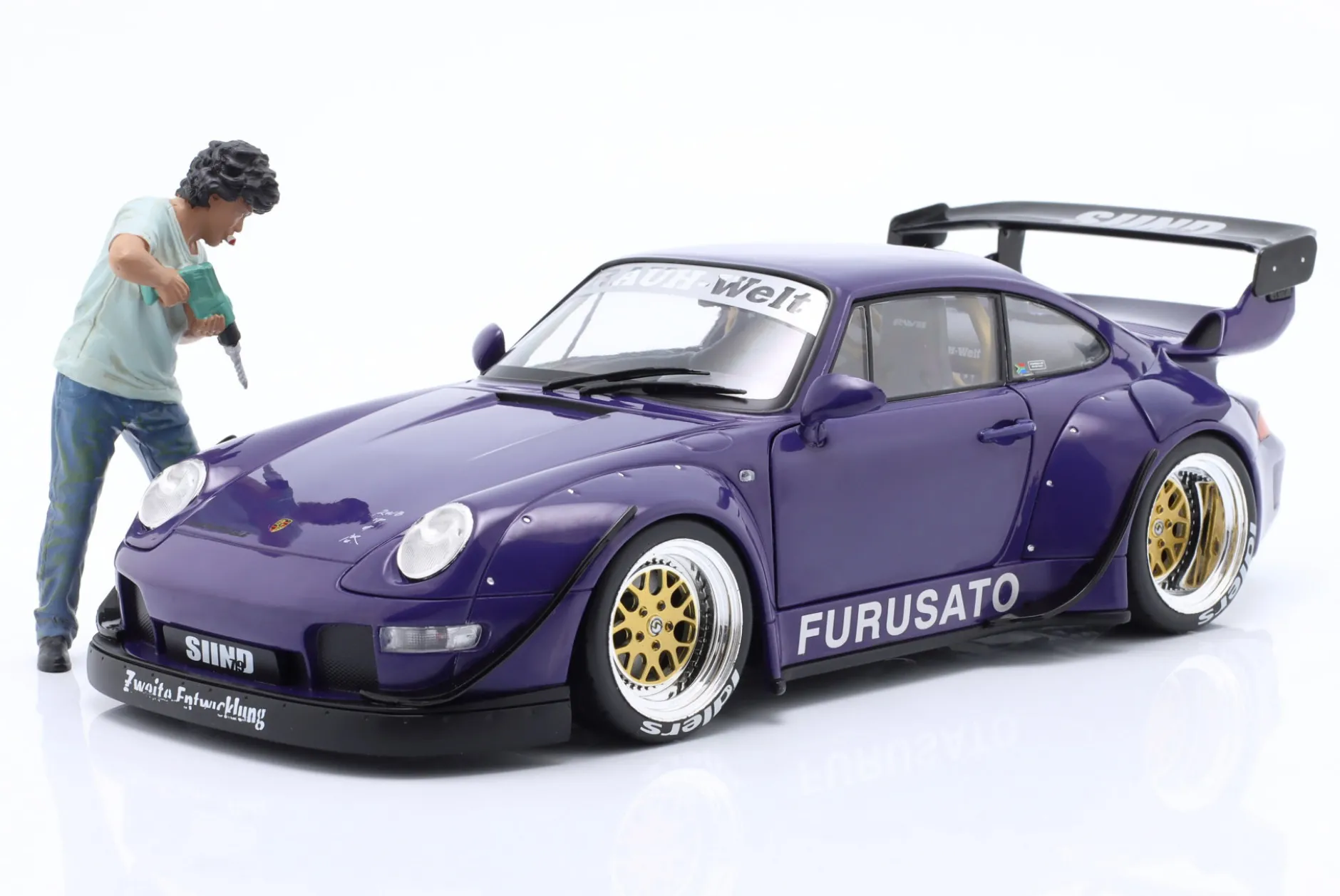 RWB-Legende Akira Nakai San Figur #3 mit Bohrmaschine 1:18 American Diorama