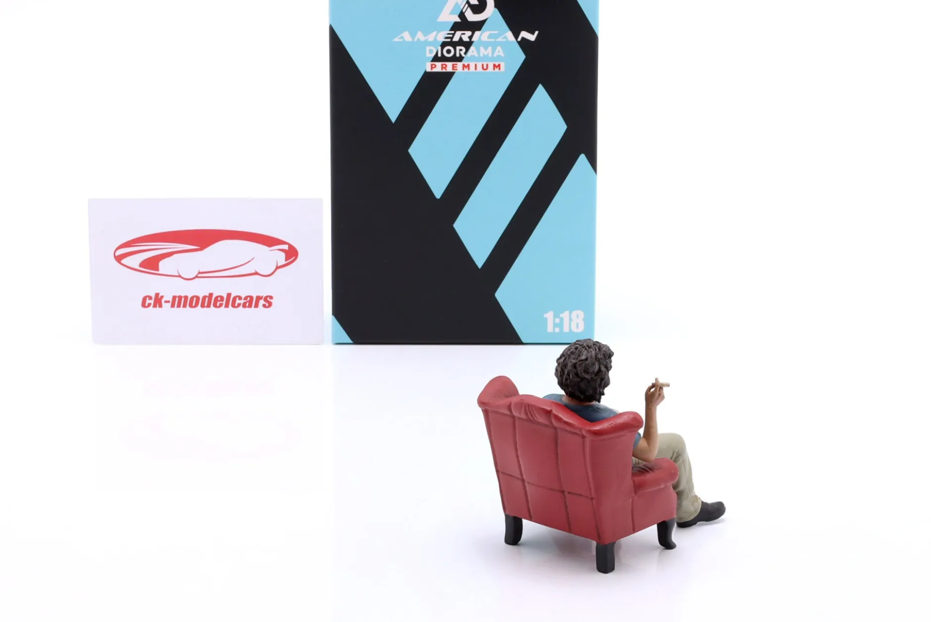 RWB-Legende Akira Nakai San Figur #1 mit Sessel 1:18 American Diorama