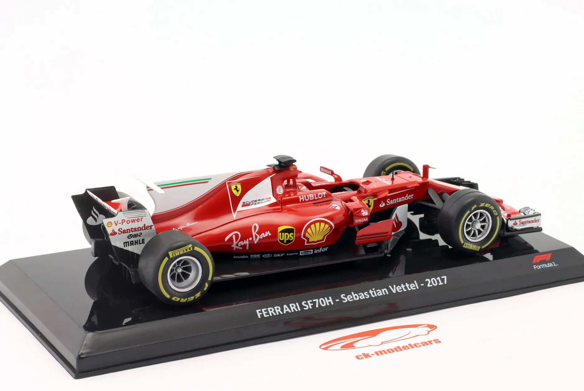 Sebastian Vettel Ferrari SF70H #5 Formel 1 2017 1:24 Premium Collectibles