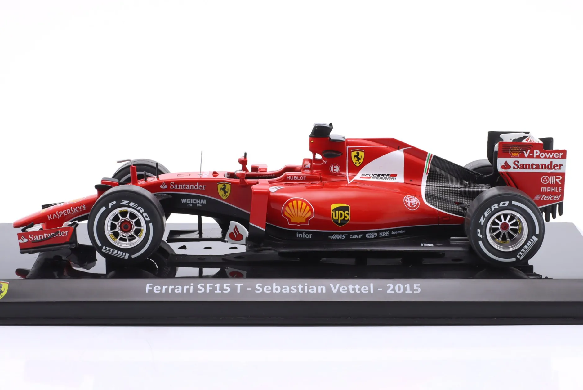 Sebastian Vettel Ferrari SF15-T #5 Formel 1 2015 1:24 Premium Collectibles