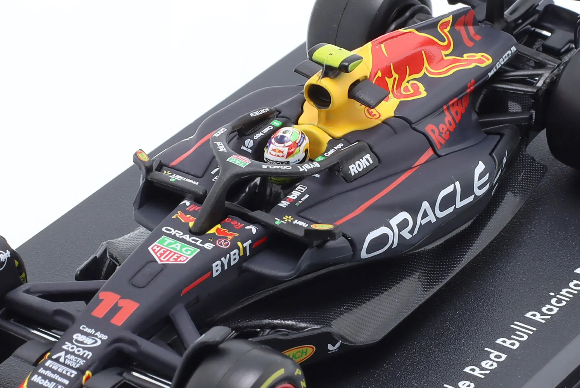 Sergio Perez Red Bull Racing RB19 #11 Formel 1 2023 1:43 Bburago