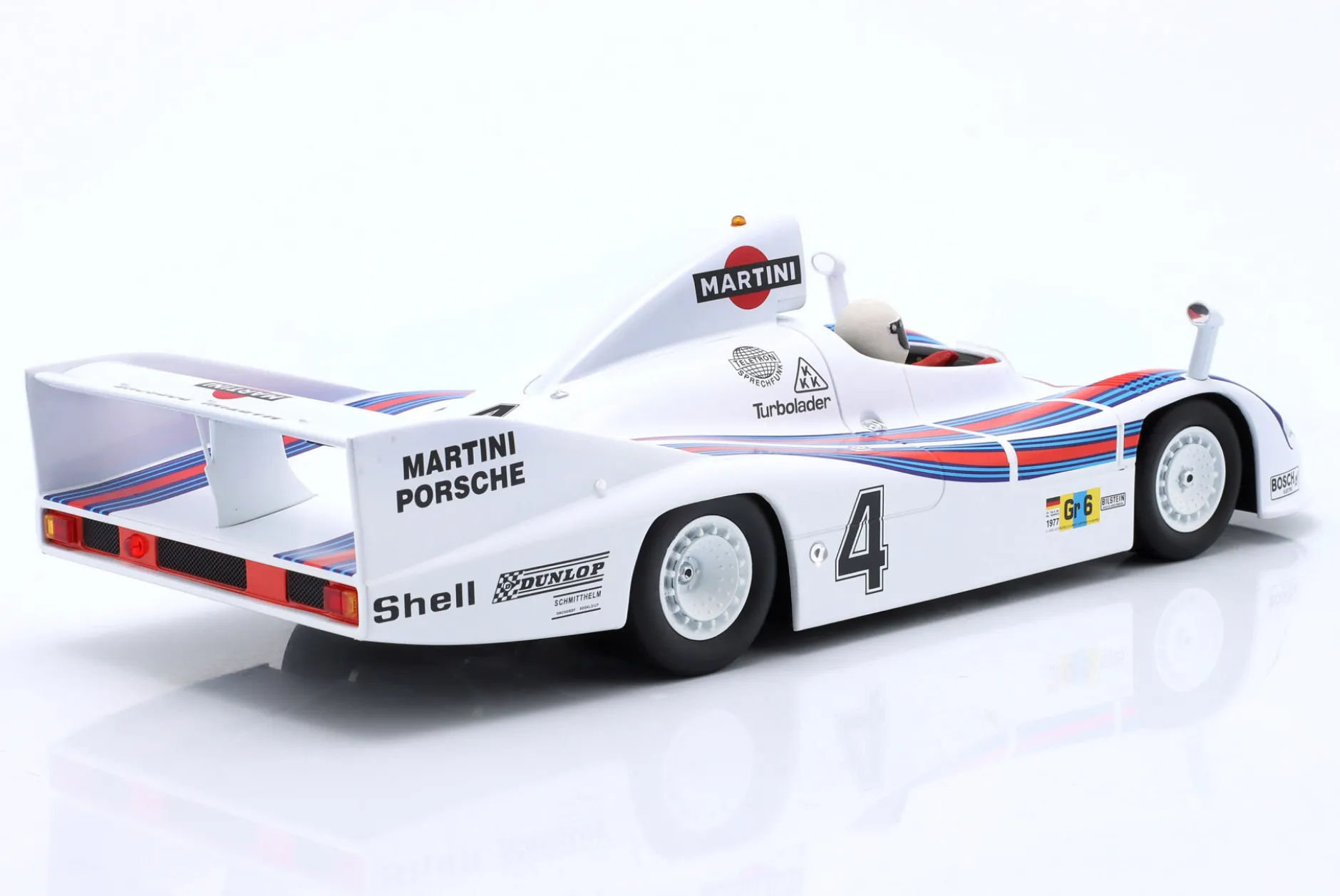 Set: Porsche 936 Martini #4 Sieger 24h LeMans 1977 mit Fahrerfigur weißer Helm 1:18 WERK83