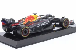 S. Perez Red Bull Racing RB18 #11 Formel 1 2022 1:24 Bburago