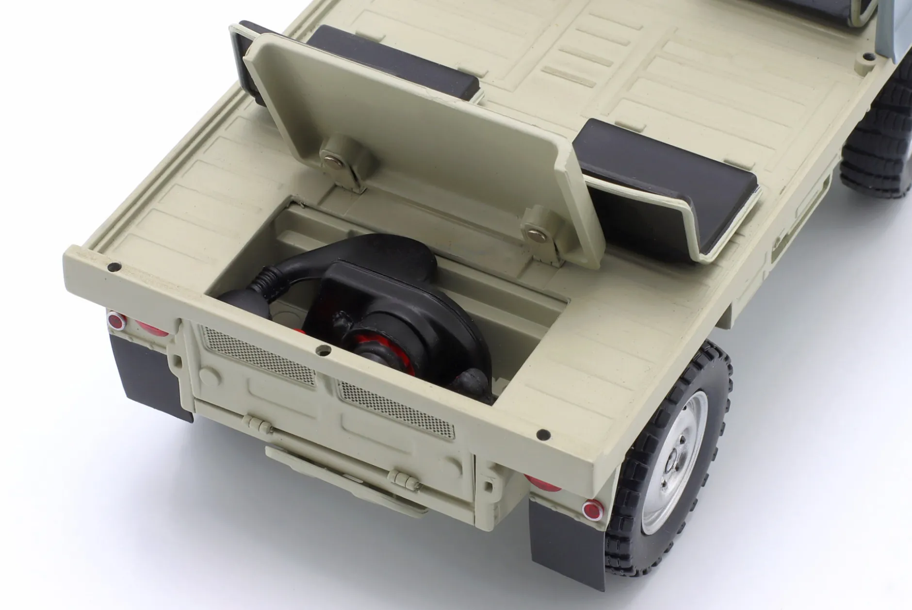 Steyr-Puch Haflinger 4x4 beige / grau 1:18 Schuco