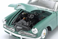 Studebaker Starliner Baujahr 1953 mintgrün / hellgrau 1:18 Maisto