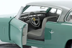 Studebaker Starliner Baujahr 1953 mintgrün / hellgrau 1:18 Maisto