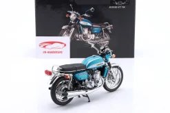 Suzuki GT 750 J Baujahr 1973 blaugrün metallic 1:12 Minichamps