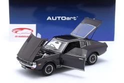 Toyota Celica Liftback 2000GT (RA25) 1973 dunkellila metallic 1:18 AUTOart
