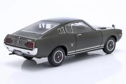 Toyota Celica Liftback 2000GT (RA25) 1973 mossgrün 1:18 AUTOart