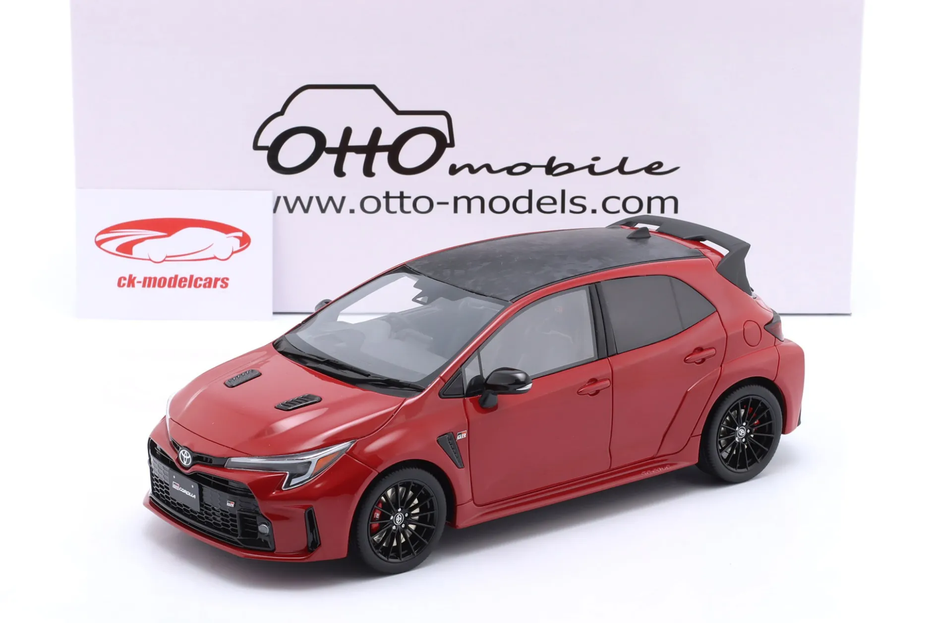 Toyota Corolla GR Circuit Edition 2022 supersonic rot 1:18 OttOmobile