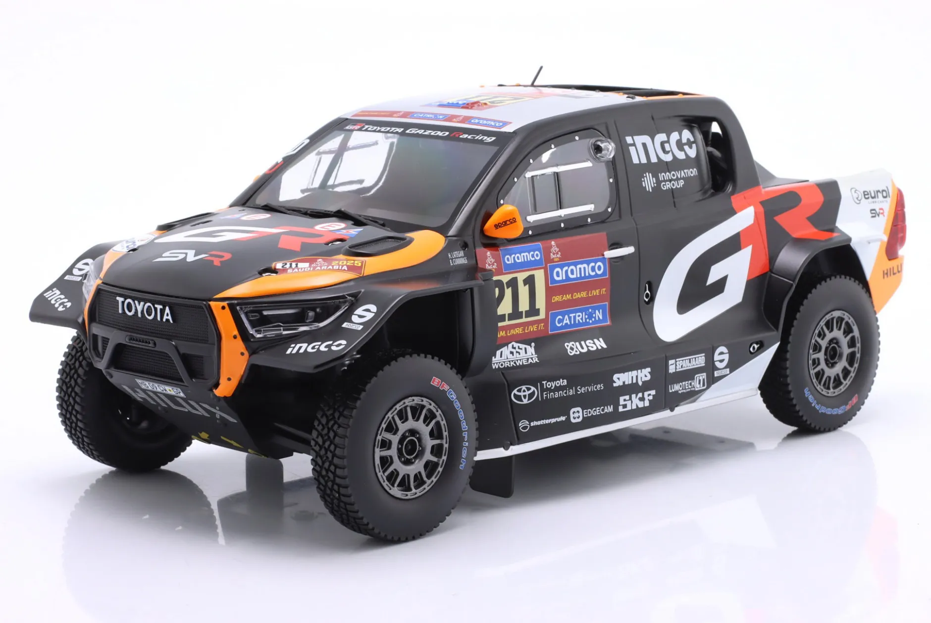 Toyota GR DKR Hilux Evo #211 2nd Rallye Dakar 2025 Lategan, Cummings 1:18 Ixo