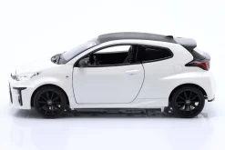 Toyota GR Yaris Baujahr 2021 weiß 1:24 Maisto