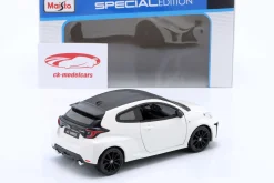 Toyota GR Yaris Baujahr 2021 weiß 1:24 Maisto