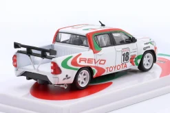 Toyota Hilux Racing #18 Pick-Up weiß / rot / grün 1:64 Tarmac Works