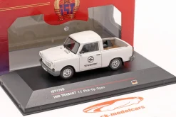 Trabant 1.1 Pick-Up Baujahr 1990 hellgrau 1:43 IST-Models