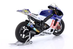 Valentino Rossi Yamaha YZR-M1 #46 MotoGP Weltmeister 2009 1:12 Minichamps