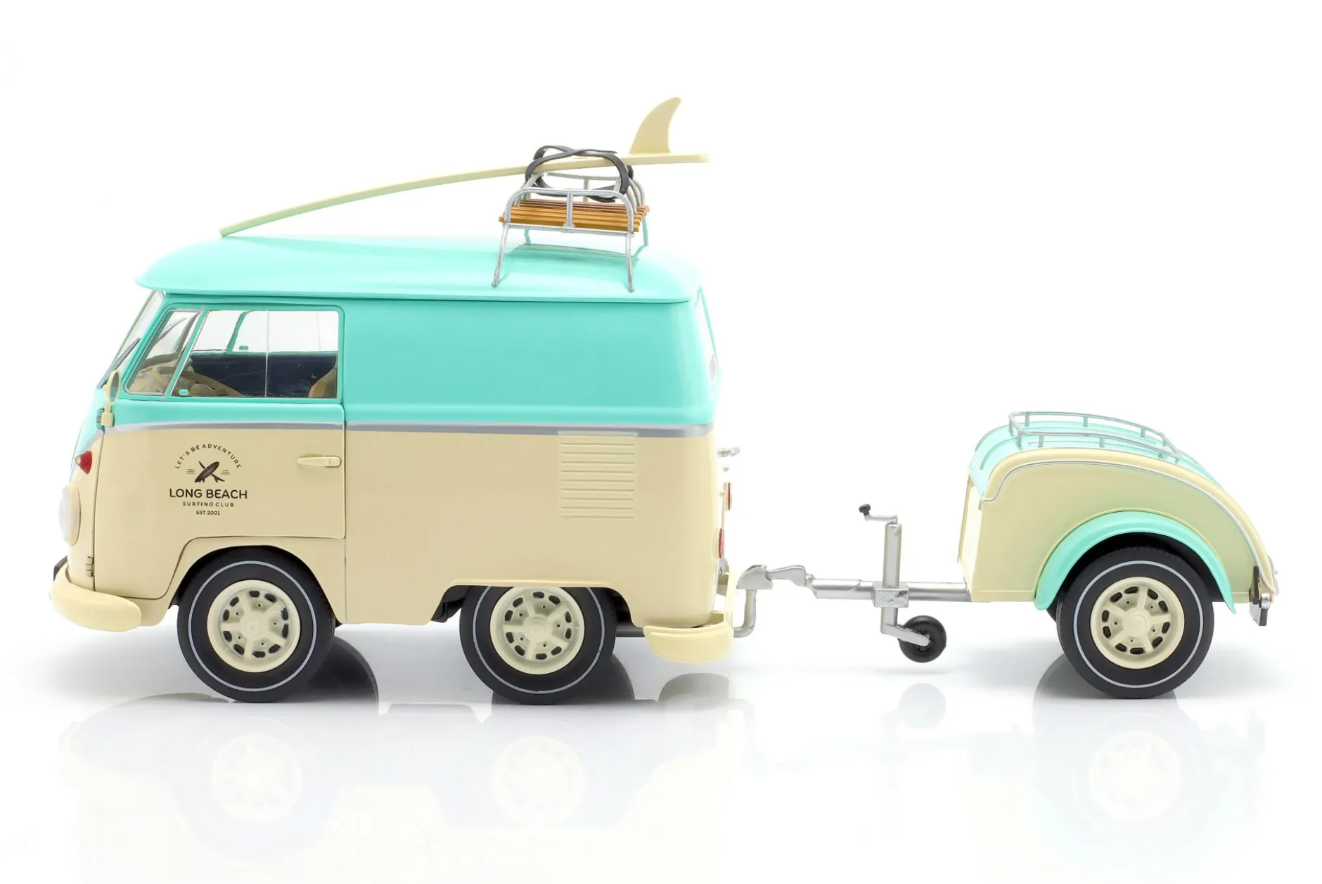 Volkswagen VW Cool Combi mit Anhänger 2024 mintgrün / weiß 1:18 Solido