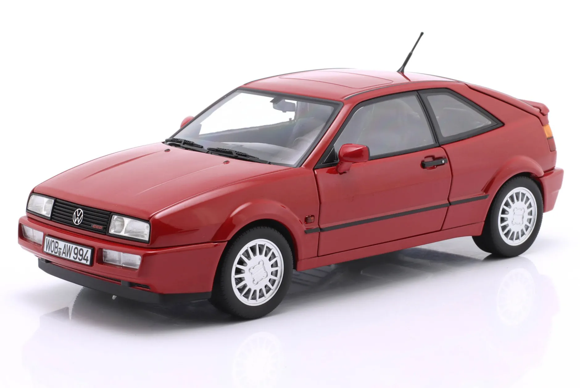 Volkswagen VW Corrado G60 Baujahr 1989 tornado rot 1:18 Norev
