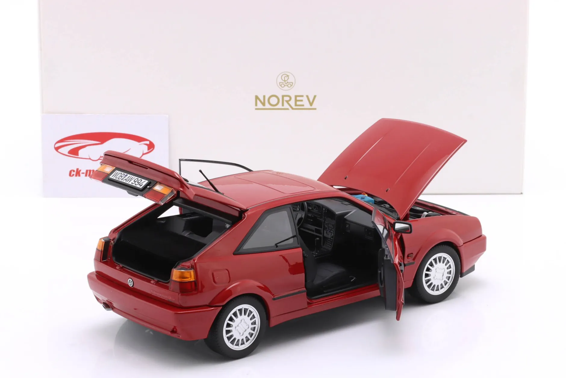 Volkswagen VW Corrado G60 Baujahr 1989 tornado rot 1:18 Norev