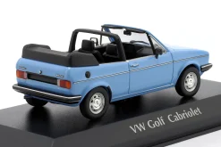 Volkswagen VW Golf I Cabriolet Baujahr 1979 hellblau 1:43 Minichamps