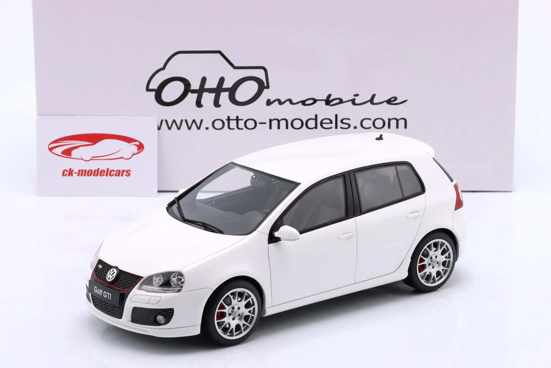 Volkswagen VW Golf V GTI Edition 30 Baujahr 2007 weiß 1:18 OttOmobile
