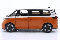 Volkswagen VW ID. Buzz Baujahr 2023 orange / weiß 1:24 Maisto
