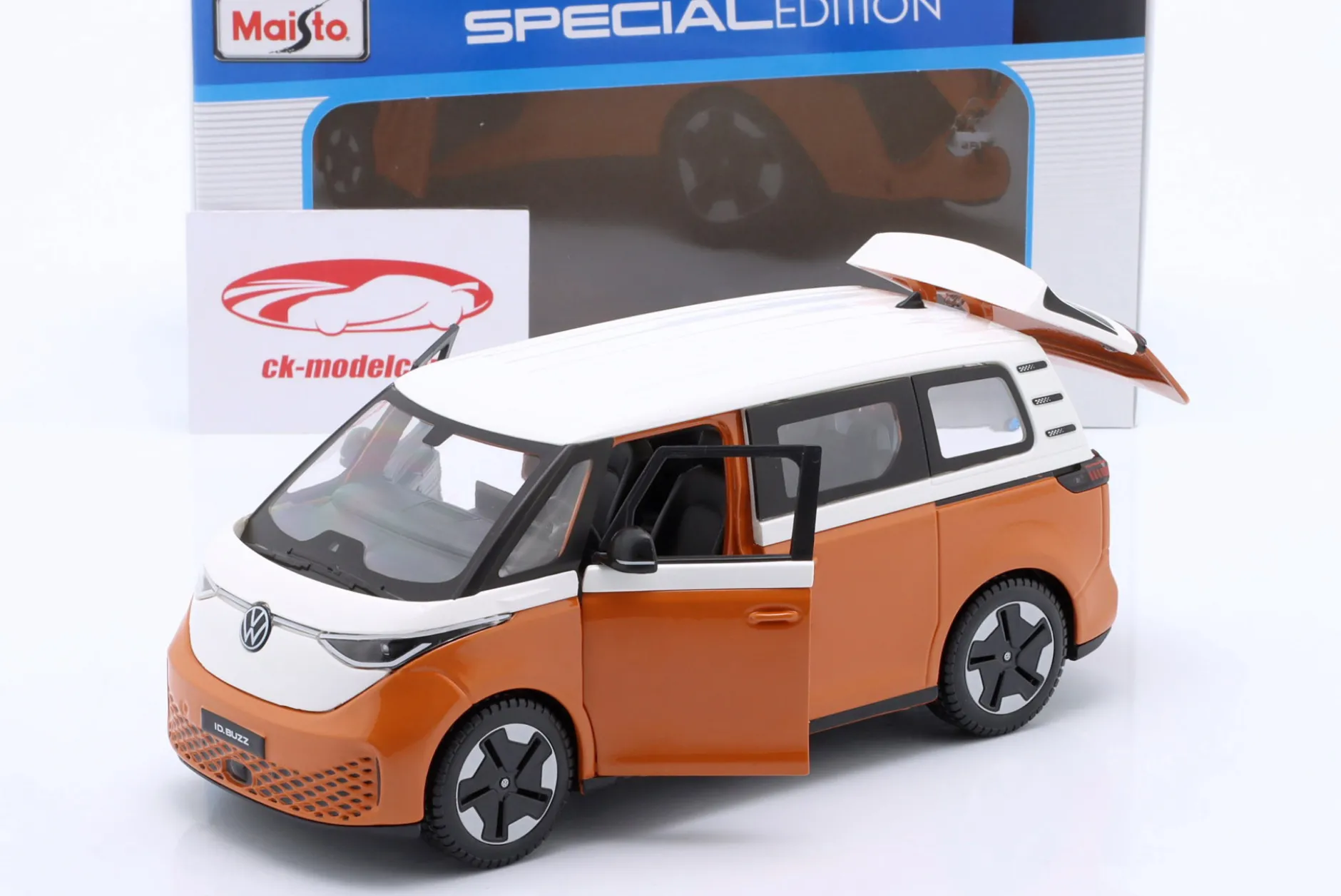 Volkswagen VW ID. Buzz Baujahr 2023 orange / weiß 1:24 Maisto