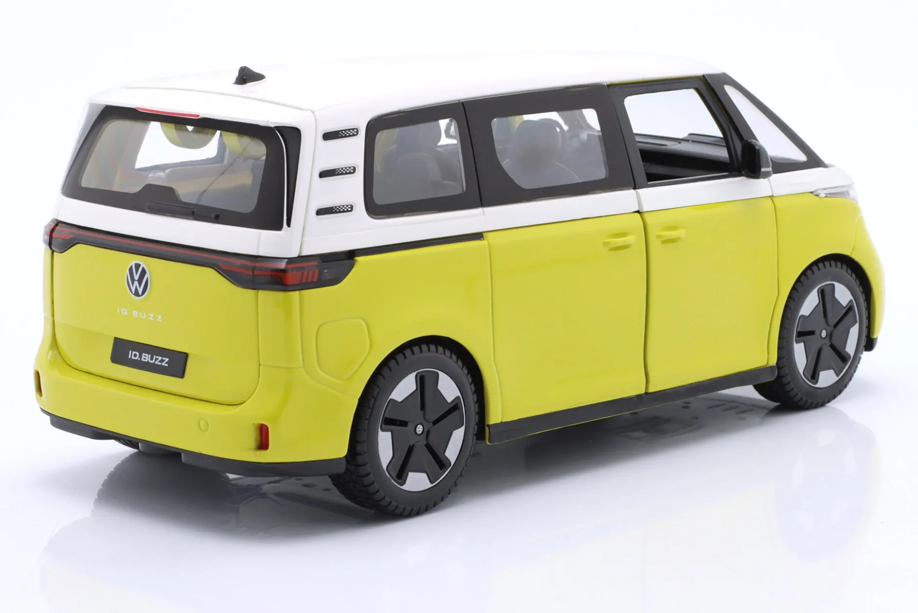 Volkswagen VW ID. Buzz Baujahr 2023 gelb / weiß 1:24 Maisto