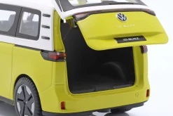 Volkswagen VW ID. Buzz Baujahr 2023 gelb / weiß 1:24 Maisto