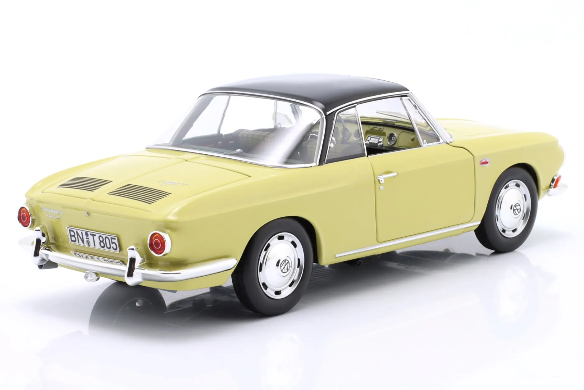 Volkswagen VW Karmann Ghia 1500 Baujahr 1961 Manila gelb 1:18 Norev