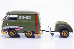 Volkswagen VW Kool Kombi Army Fighter 2023 oliv mit Dekor 1:18 Solido