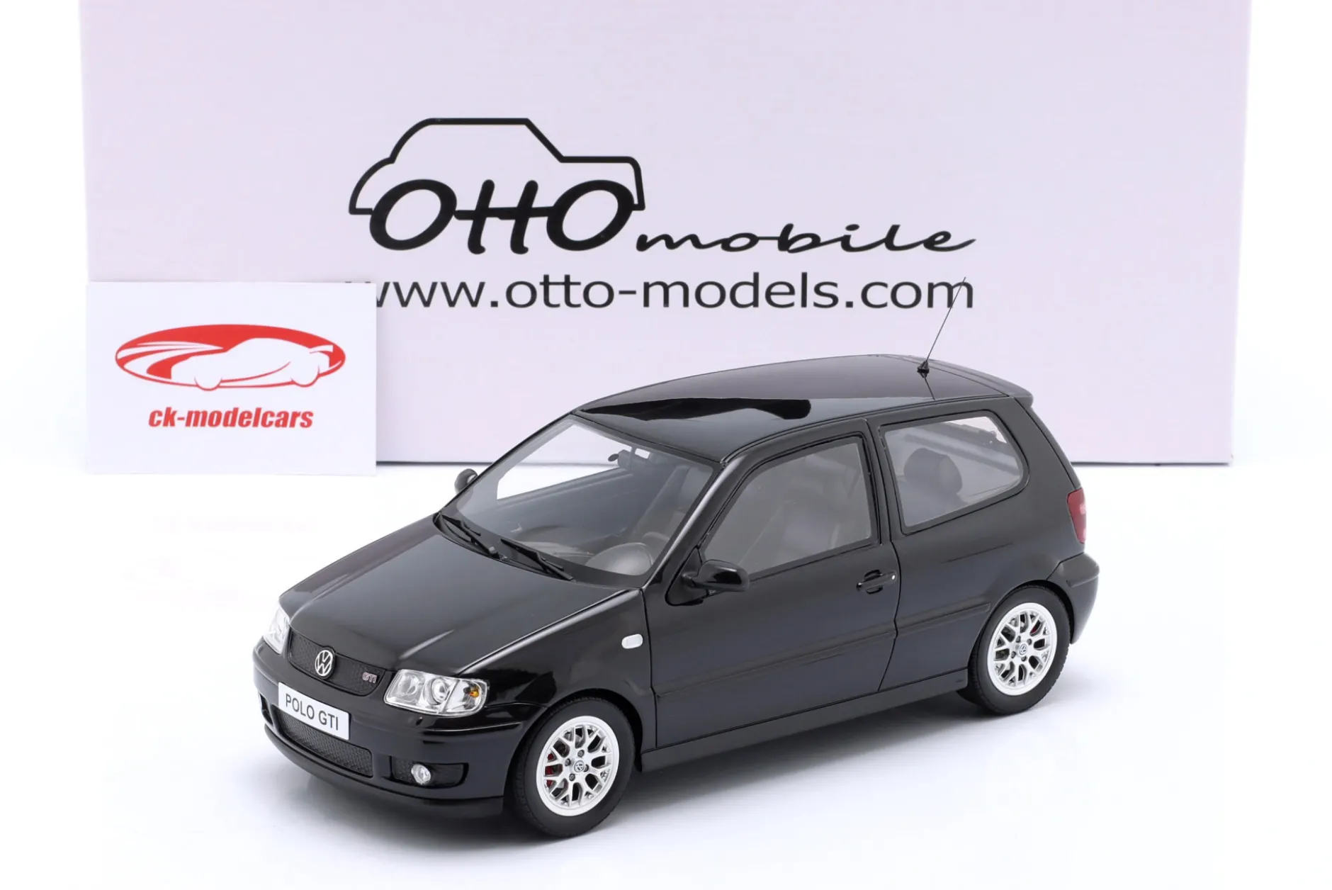 Volkswagen VW Polo (6N2) GTi Baujahr 2001 black magic 1:18 OttOmobile