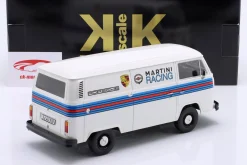 Volkswagen VW T2b Bus Porsche Martini Racing Baujahr 1972 weiß 1:18 KK-Scale