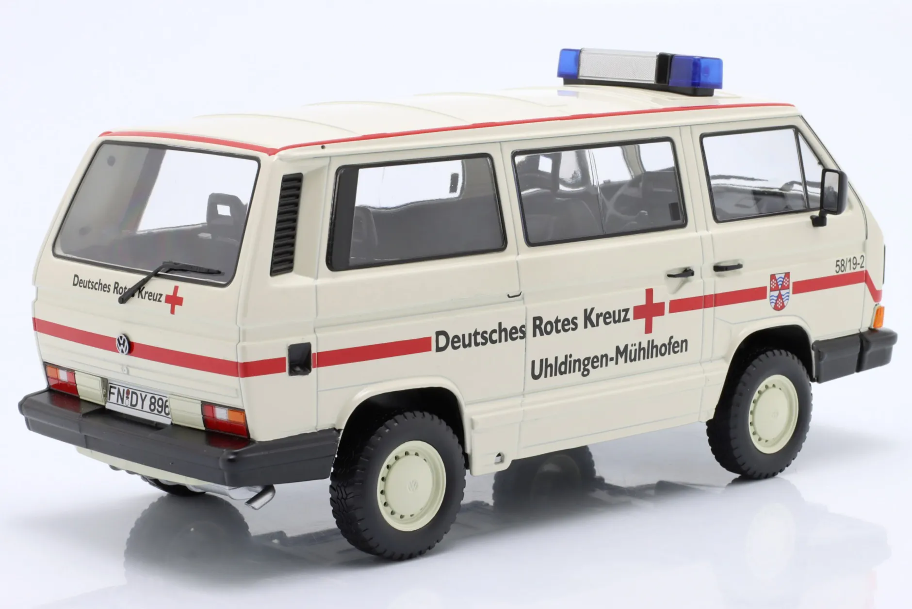 Volkswagen VW T3 Bus Syncro Deutsches Rotes Kreuz 1987 weiß 1:18 KK-Scale