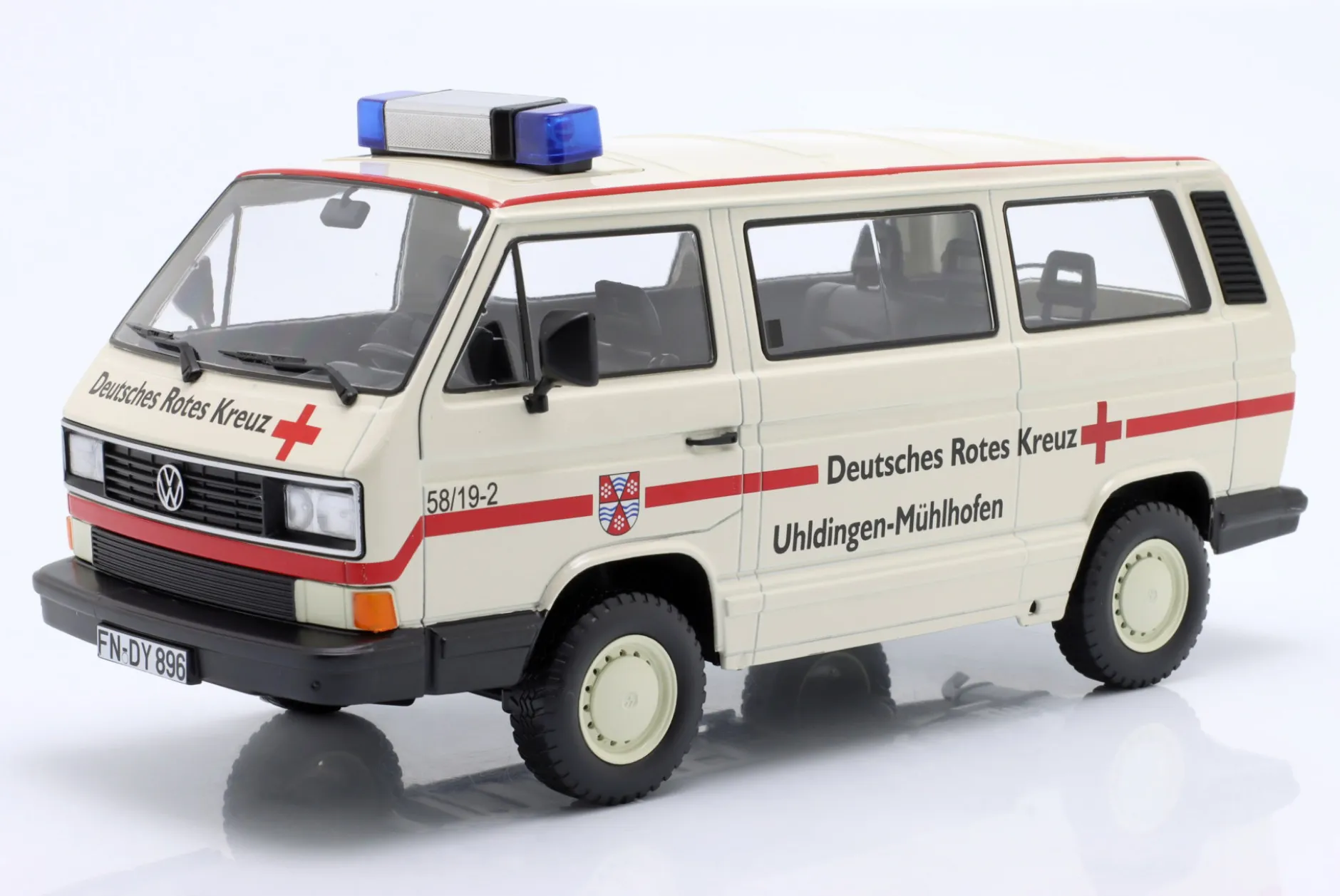 Volkswagen VW T3 Bus Syncro Deutsches Rotes Kreuz 1987 weiß 1:18 KK-Scale