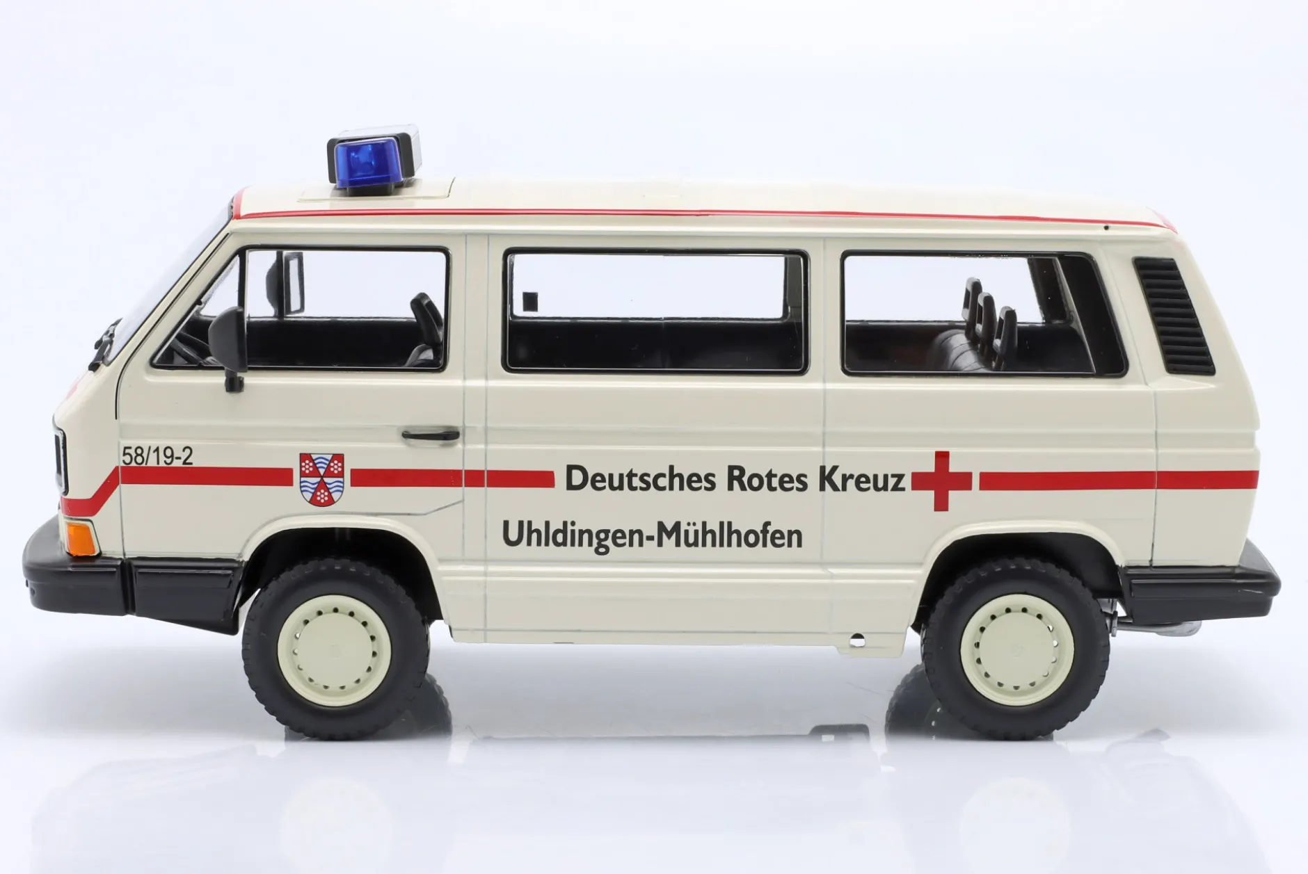Volkswagen VW T3 Bus Syncro Deutsches Rotes Kreuz 1987 weiß 1:18 KK-Scale