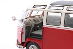 Volkswagen VW T1 Samba Bus Baujahr 1962 rot / weiß 1:18 Solido