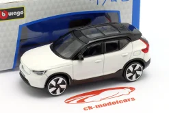 Volvo EX40 Baujahr 2026 weiß / schwarz 1:43 Bburago