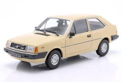 Volvo 343 GLS Baujahr 1982 beige 1:18 Triple9